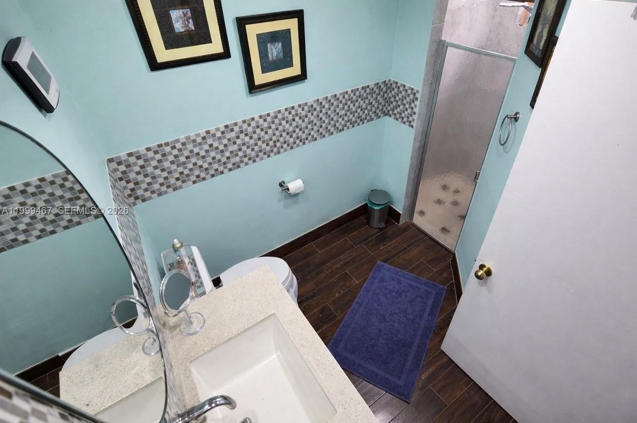 1871 Nw 94th Ave #112B - Photo 2 of 18