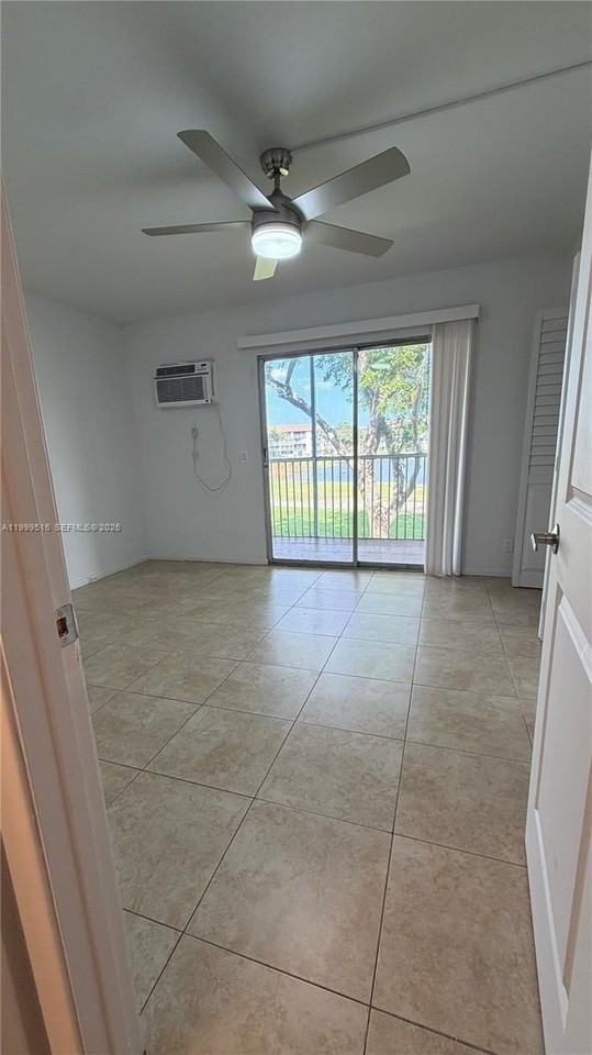 301 Sw 135th Ave #209C - Photo 6 of 21
