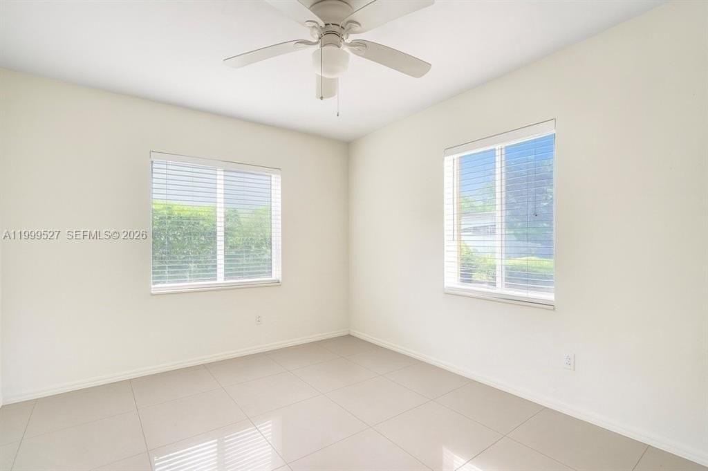 729 Ne 16th Ave #729C - Photo 5 of 15