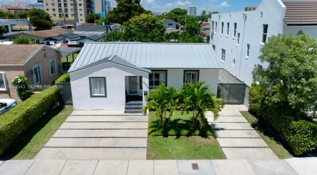 3675 Sw 26th St - Photo 4 of 29