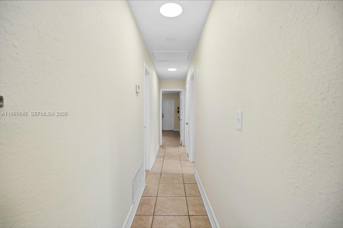 7604 SW SW 10th Ct #2 - Photo 6 of 19