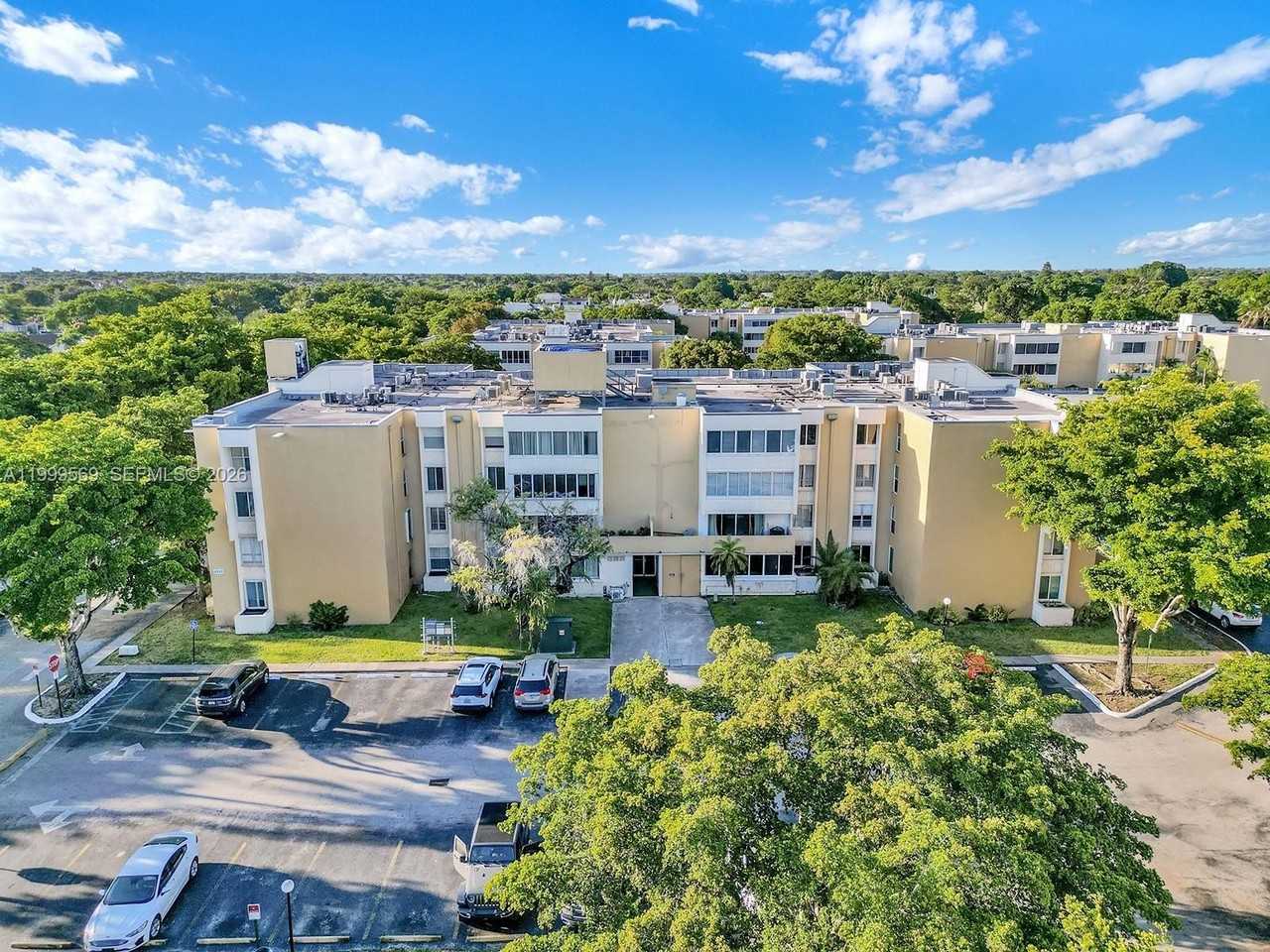 6841 Sw 147th Ave #2H - Photo 2 of 22