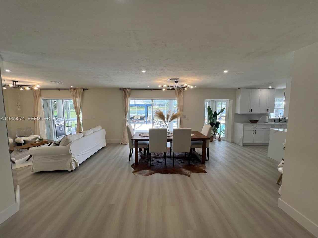 503 Jackson Ave - Photo 5 of 35