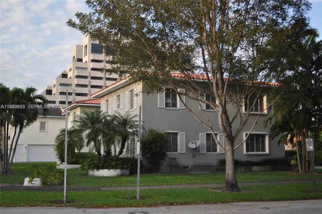 2617 Segovia St #1 - Photo 3 of 21