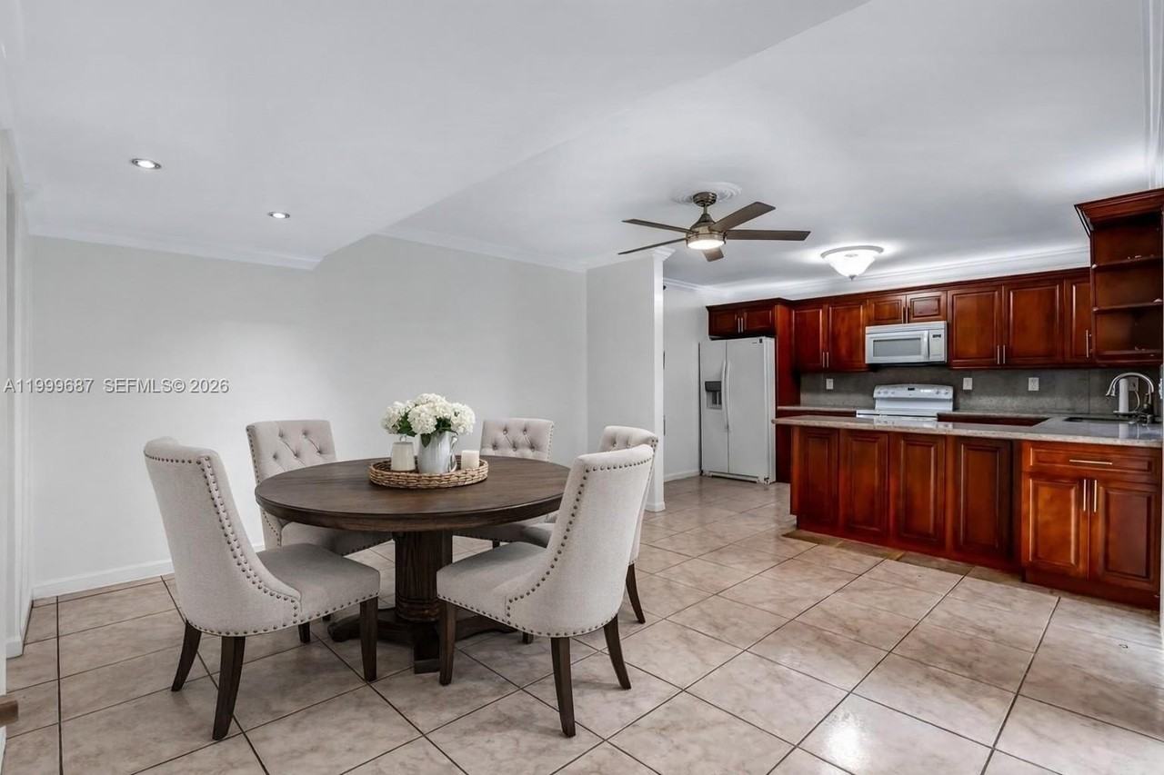 8107 Sw 23rd Ct #29D - Photo 6 of 38