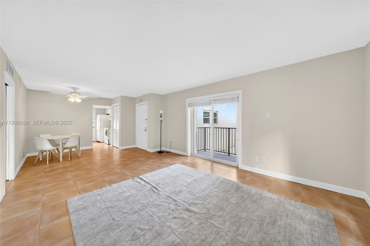 6815 Edgewater Dr #108 - Photo 6 of 31