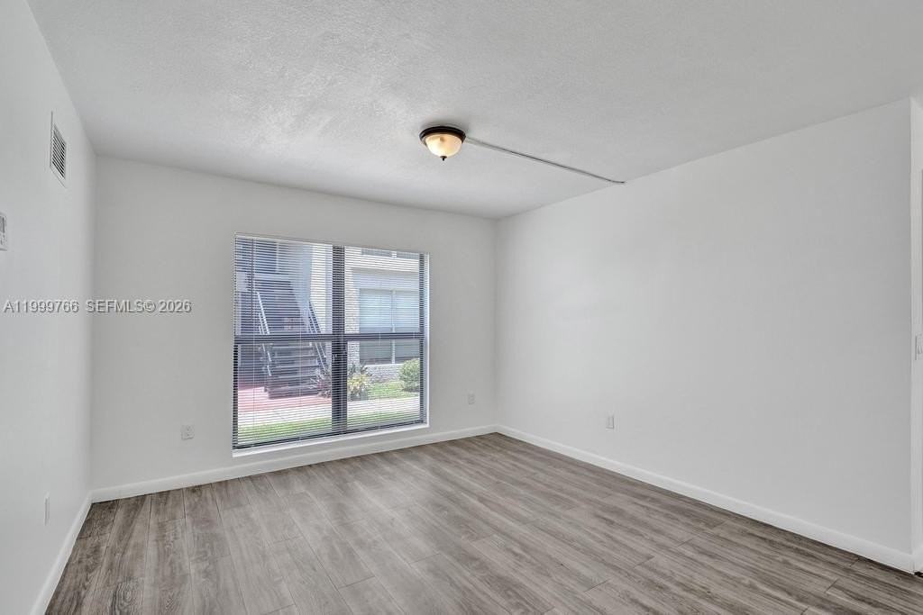 4511 Treehouse Ln #B - Photo 4 of 20