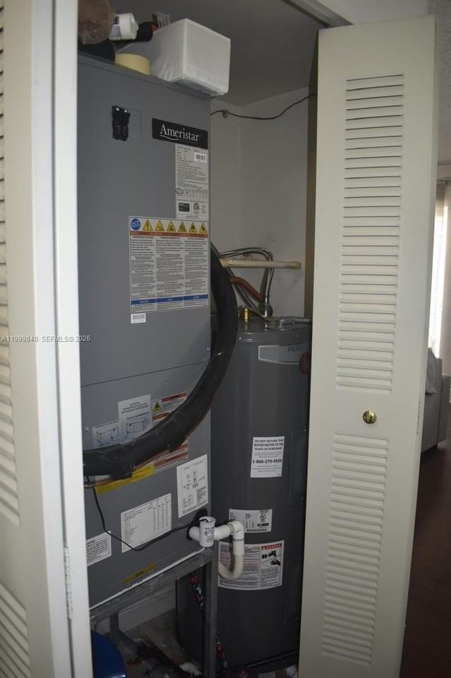 5231 Geneva Way #204 - Photo 7 of 13