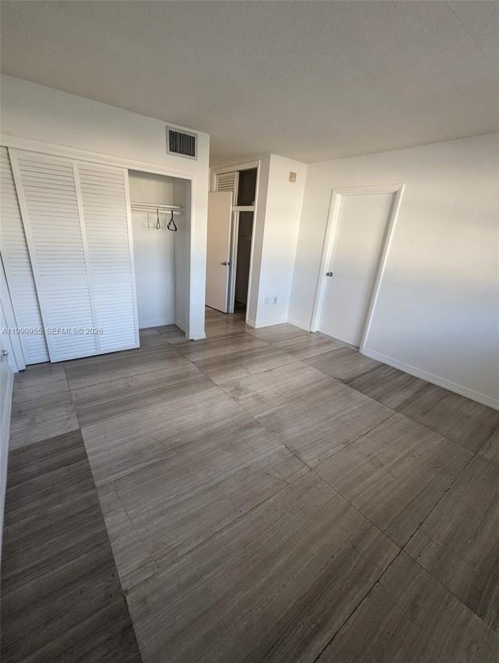7360 Sw 82nd St #E202 - Photo 6 of 11