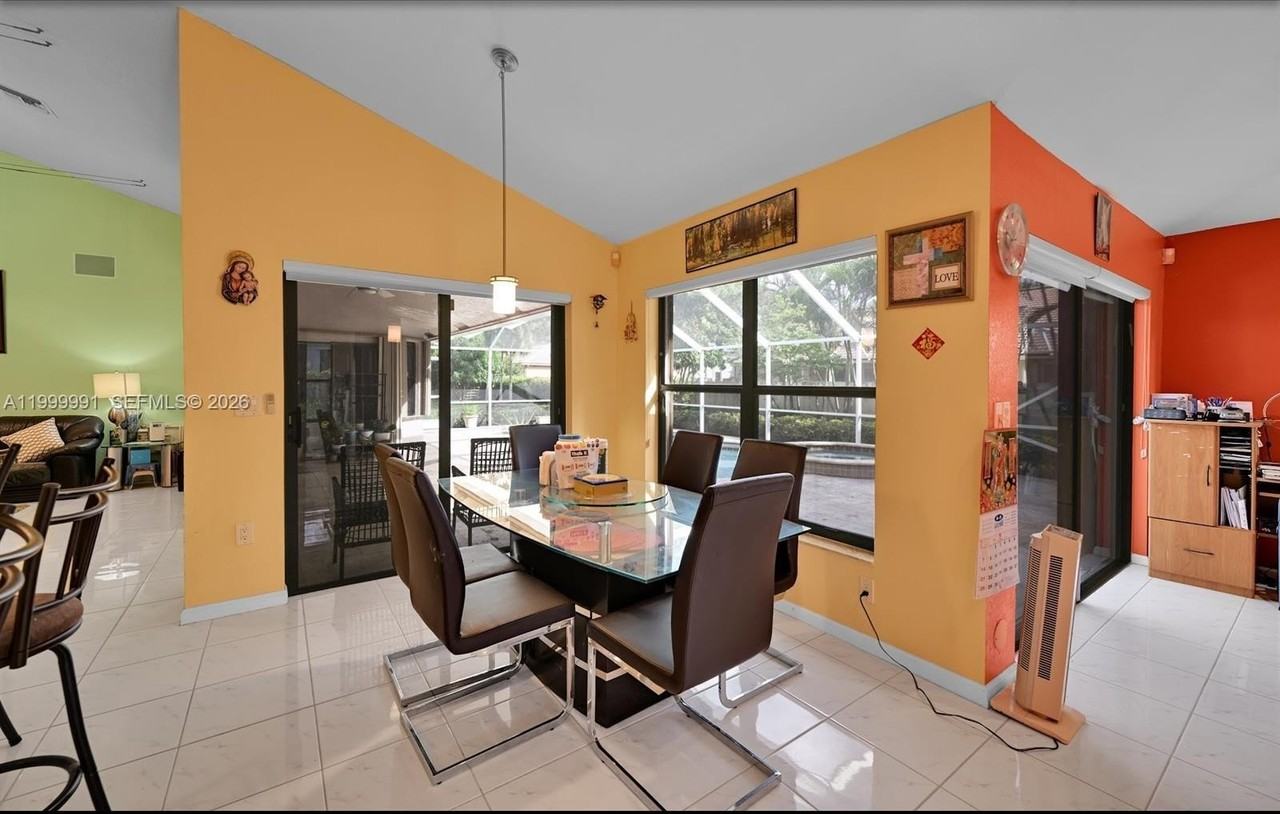 5200 Nw 67th Ave - Photo 6 of 23