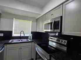 400 Ne 142nd St - Photo 1 of 1