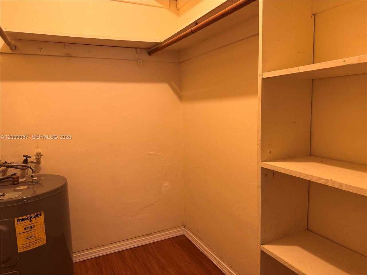 2210 Taylor St #305 - Photo 4 of 7