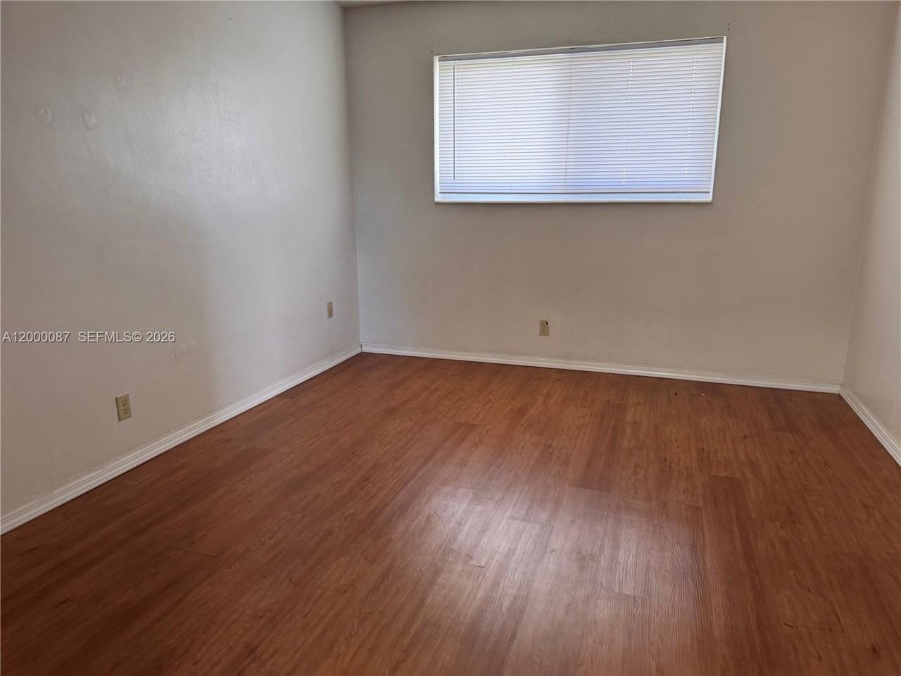 2210 Taylor St #305 - Photo 5 of 7