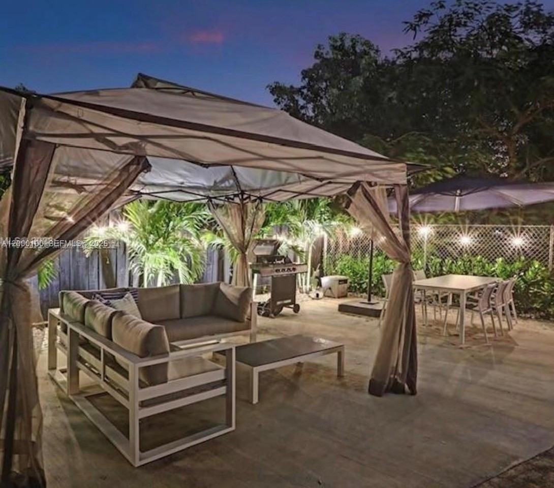 2501 Ne 181st St #0 - Photo 7 of 10