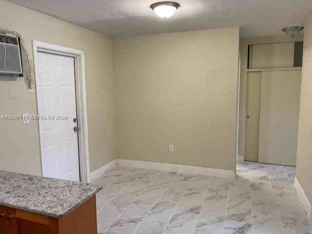 7601 Venetian St #1-4 - Photo 5 of 12