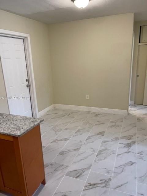 7601 Venetian St #1-4 - Photo 6 of 12