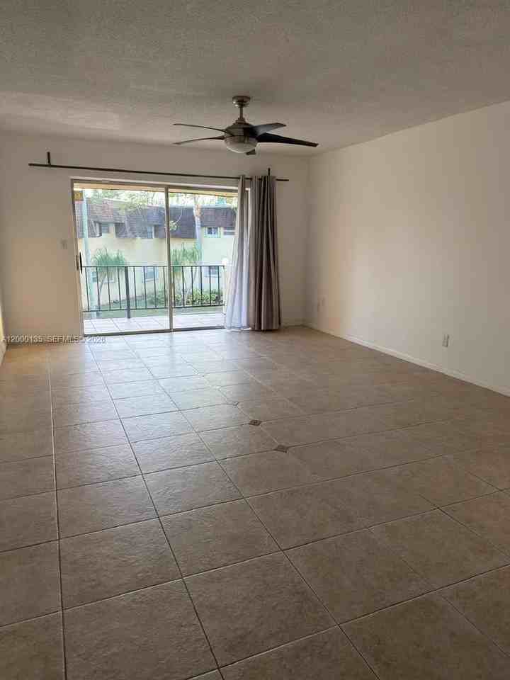 9108 Sw 137th Ter #16-3 - Photo 2 of 16