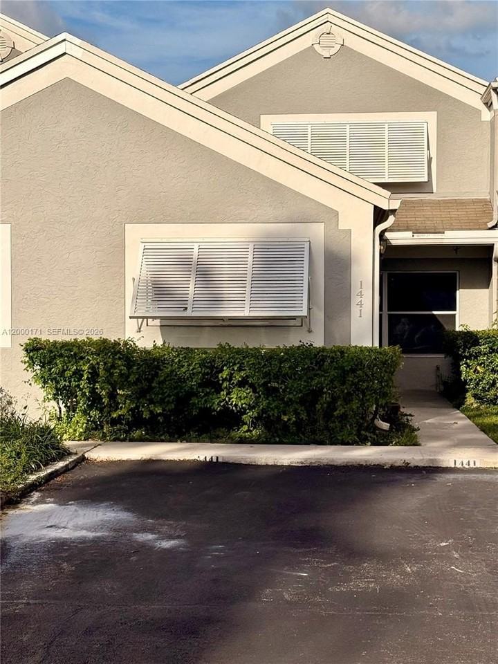 1441 Nw 122nd Ter - Photo 2 of 19