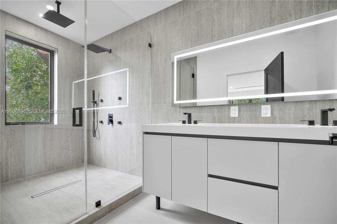 5116 Nw 3rd Ave #1 - Photo 7 of 14