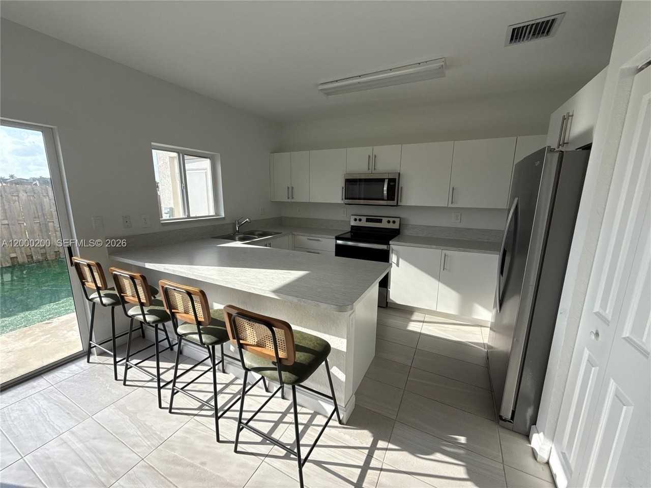 412 Nw 12th Pl