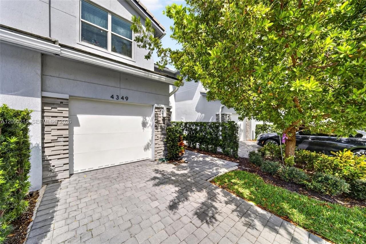 4349 Veleiros Ave #0 - Photo 2 of 50