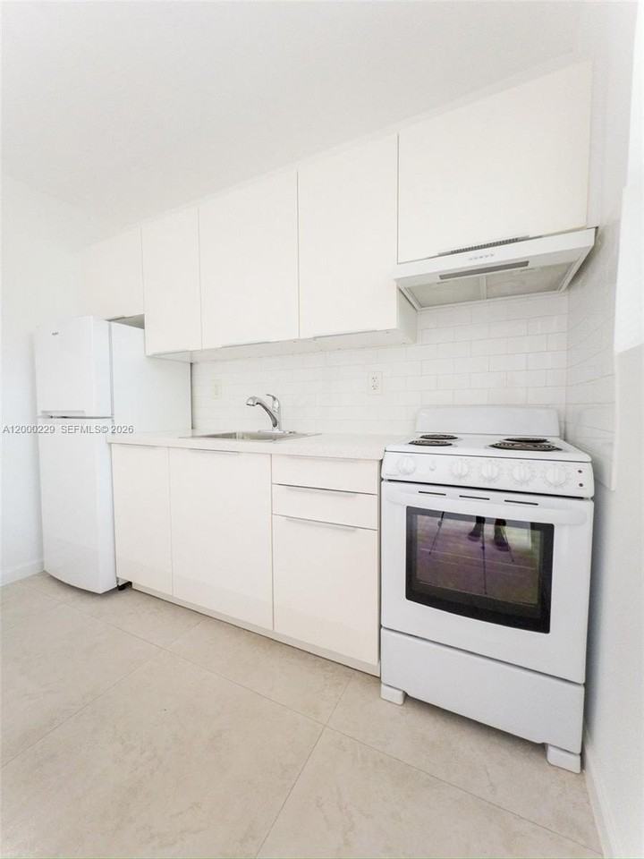 3676 Oak Ave #7 - Photo 2 of 19