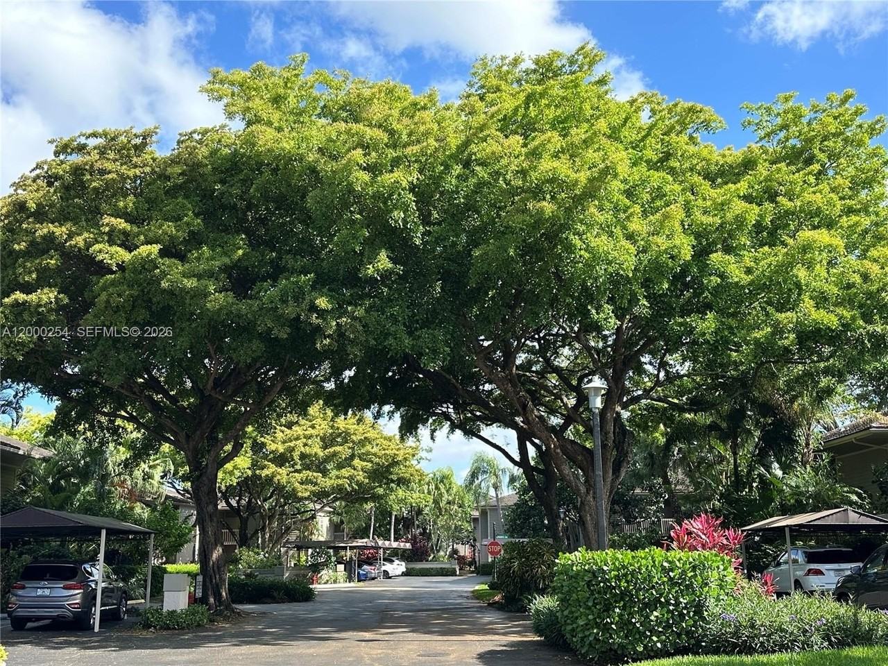 7616 Elmridge Dr #7U - Photo 3 of 32