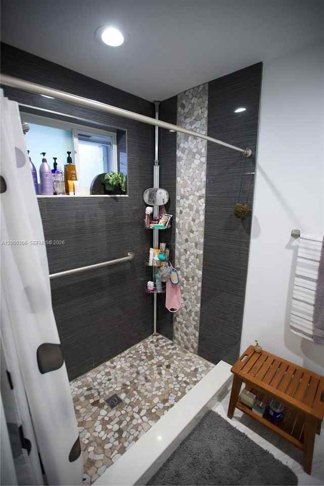 4432 Nw 98th Ave - Photo 7 of 12