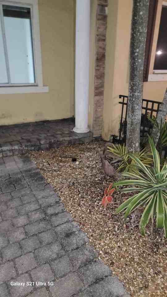 11224 Sw 230th Ter - Photo 3 of 26