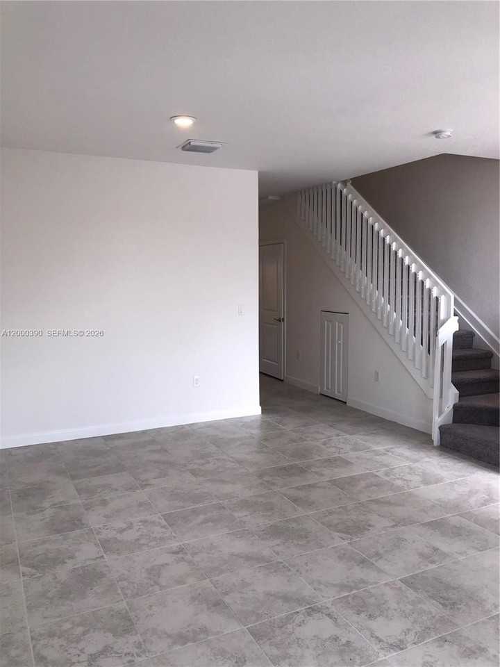 24832 Sw 114th Ave #24832 - Photo 2 of 20