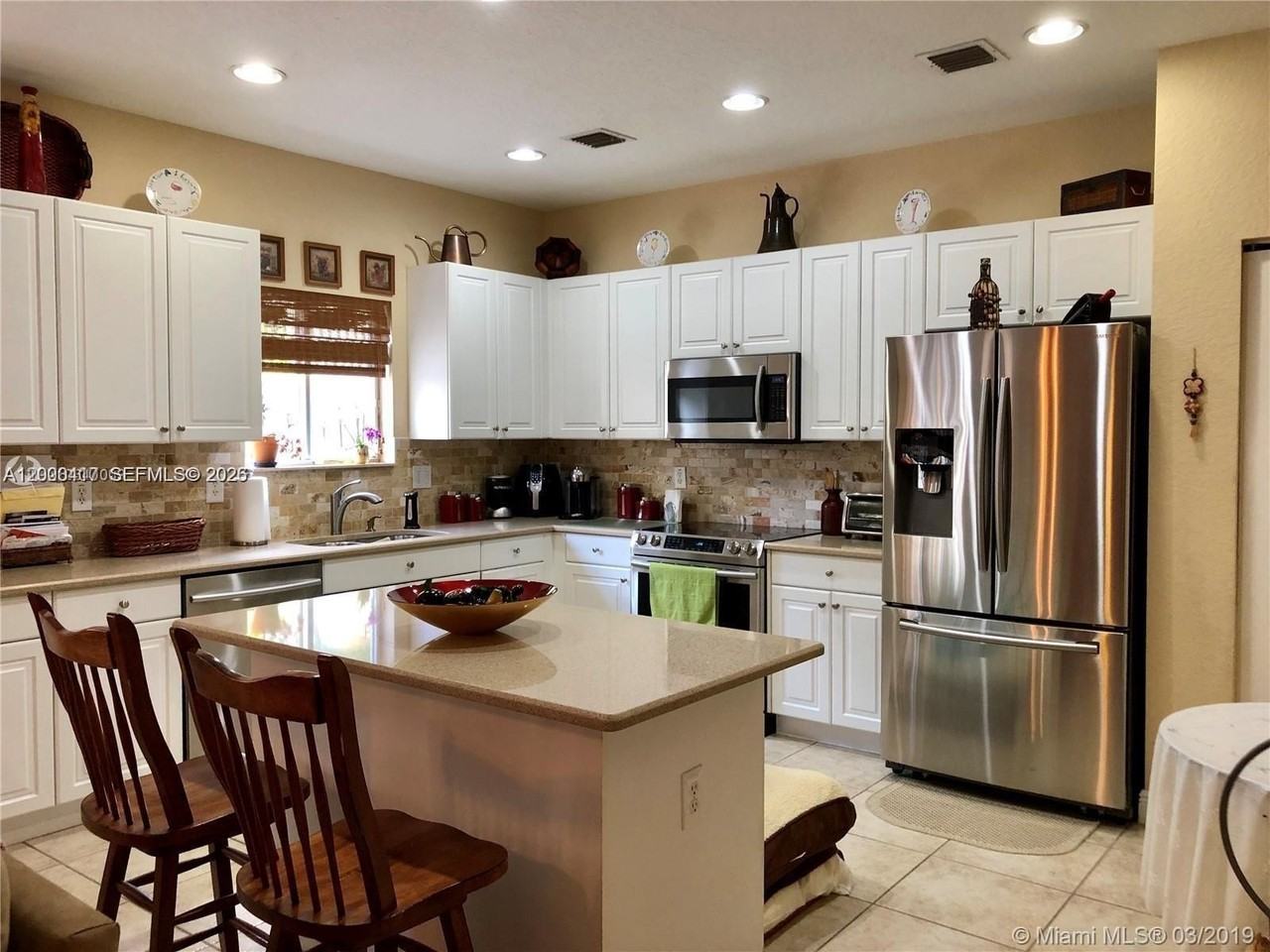 867 Sw 155th Ct #867 - Photo 7 of 25