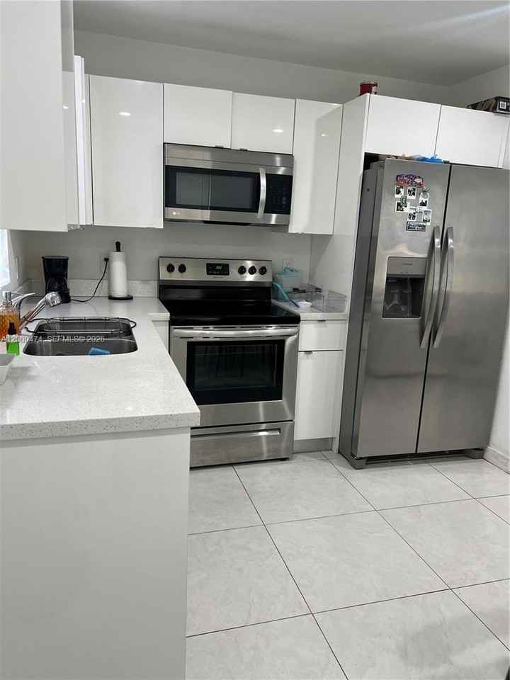 2954 Nw 57th St #2954 - Photo 2 of 15