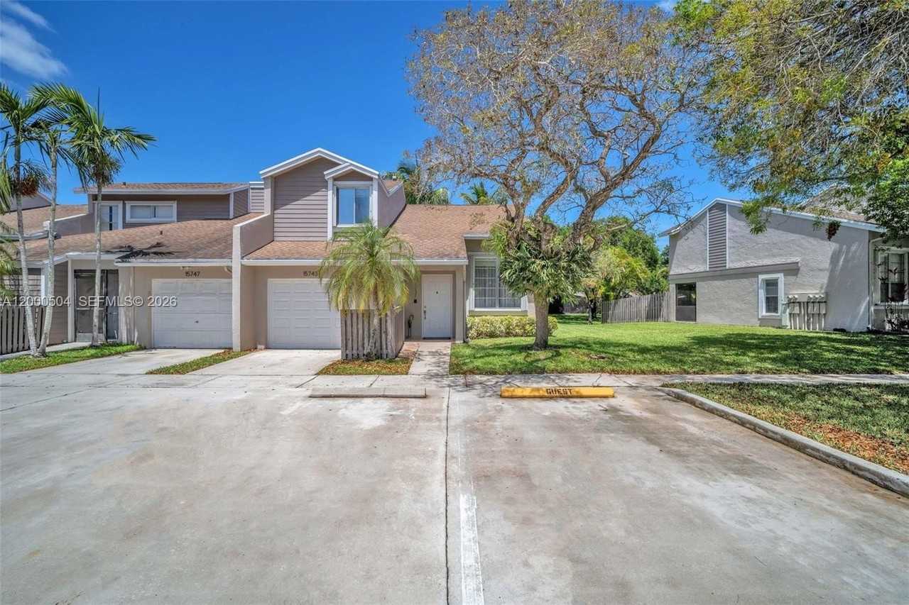 15743 Woodgate Pl #E - Photo 2 of 50