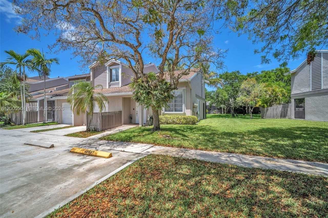 15743 Woodgate Pl #E - Photo 4 of 50