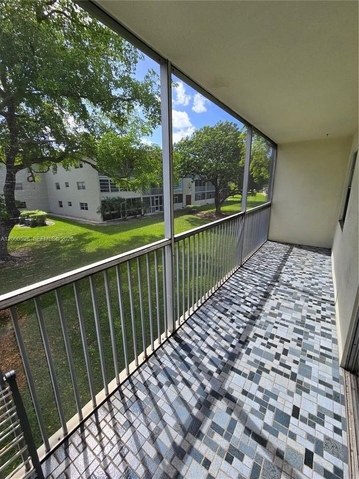 13500 Sw 1st St #204U - Photo 2 of 20