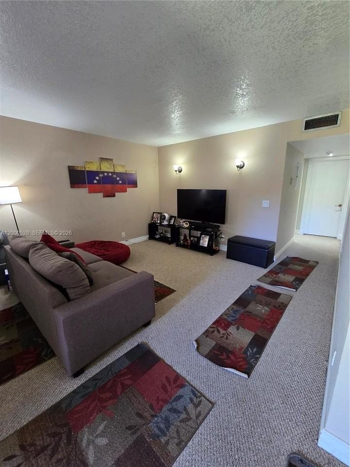 13500 Sw 1st St #204U - Photo 4 of 20