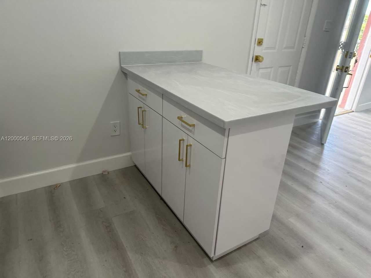 2168 Nw 34th St #2 - Photo 4 of 10