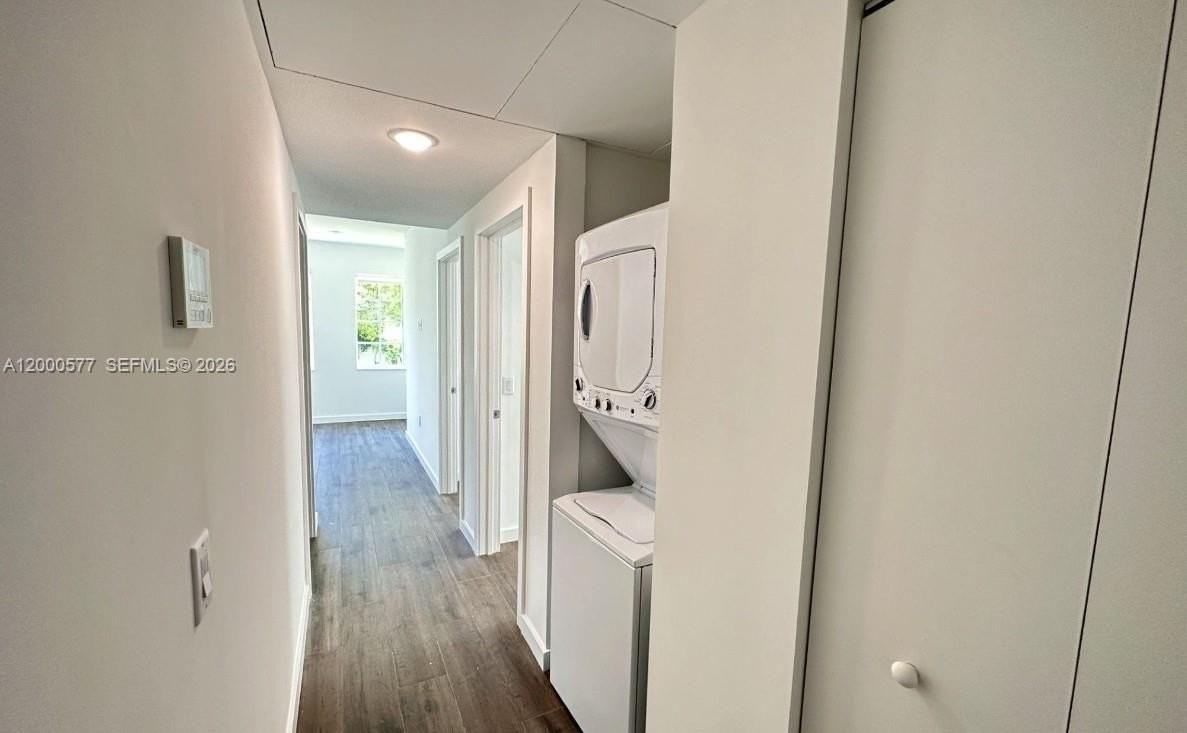 1570 Euclid Ave #06 - Photo 7 of 10