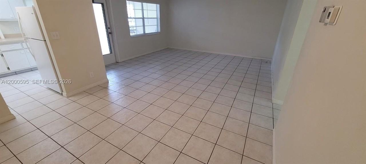 1340 Ne 28th Ave #129 - Photo 4 of 22