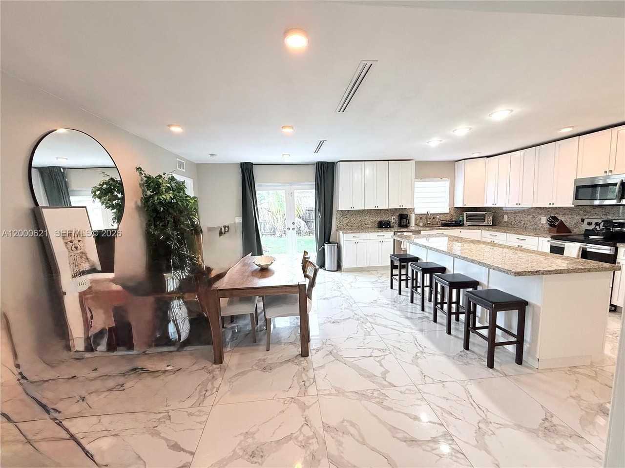 11020 Sw 42nd Ter - Photo 3 of 22