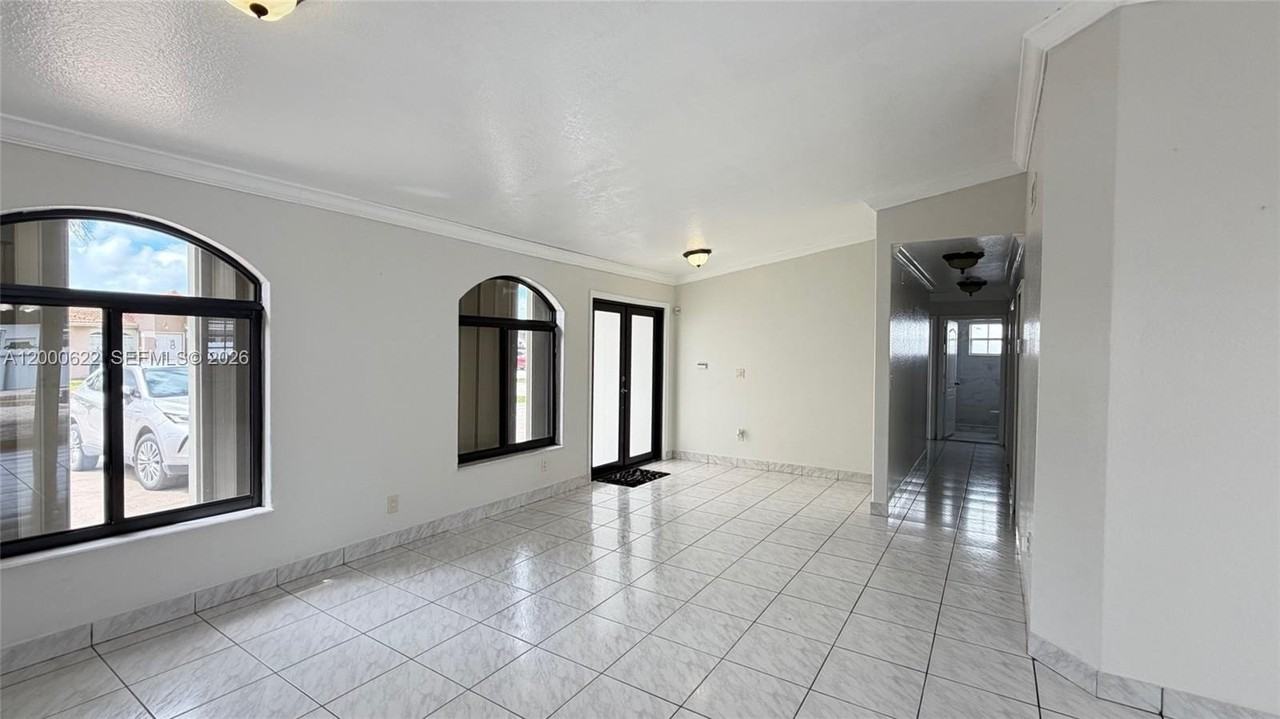 14861 Sw 173rd St - Photo 2 of 24