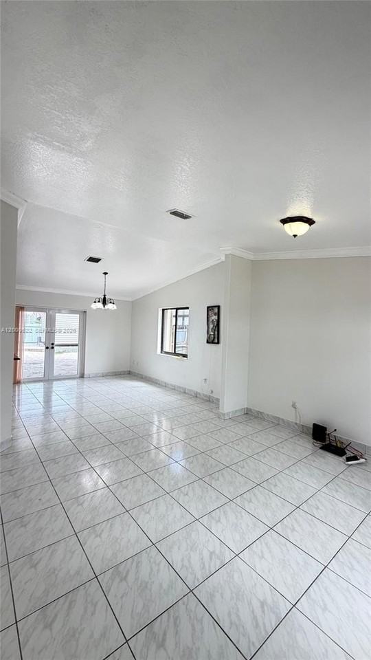 14861 Sw 173rd St - Photo 3 of 24