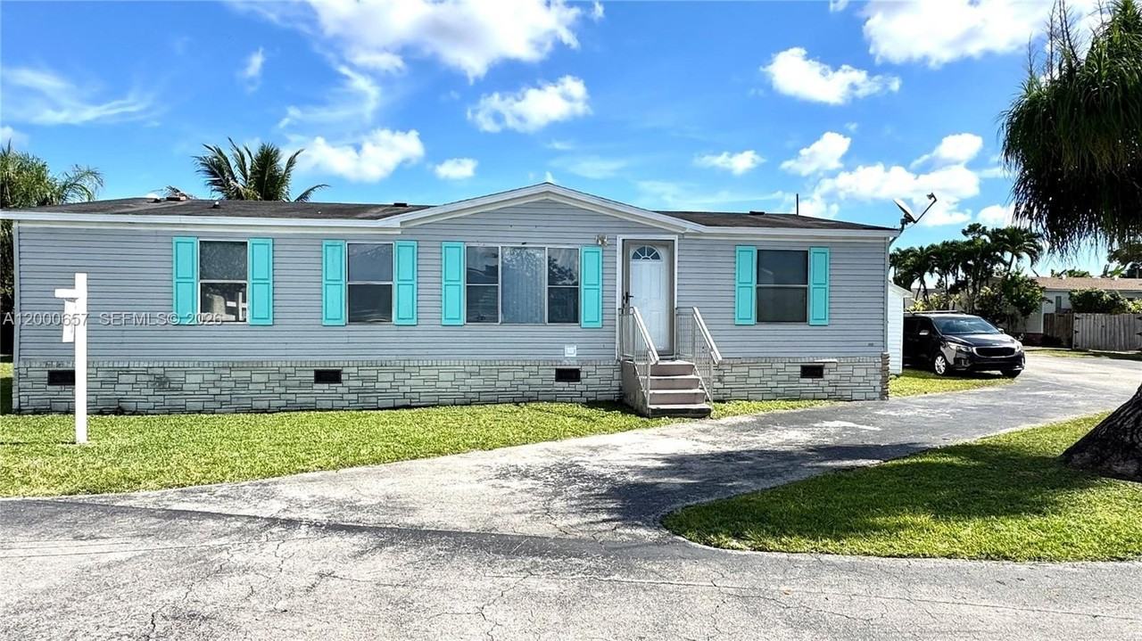 220 Ne 12th Ave #114