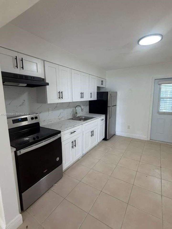 18416 Ne 24th Ct #18418 - Photo 6 of 6