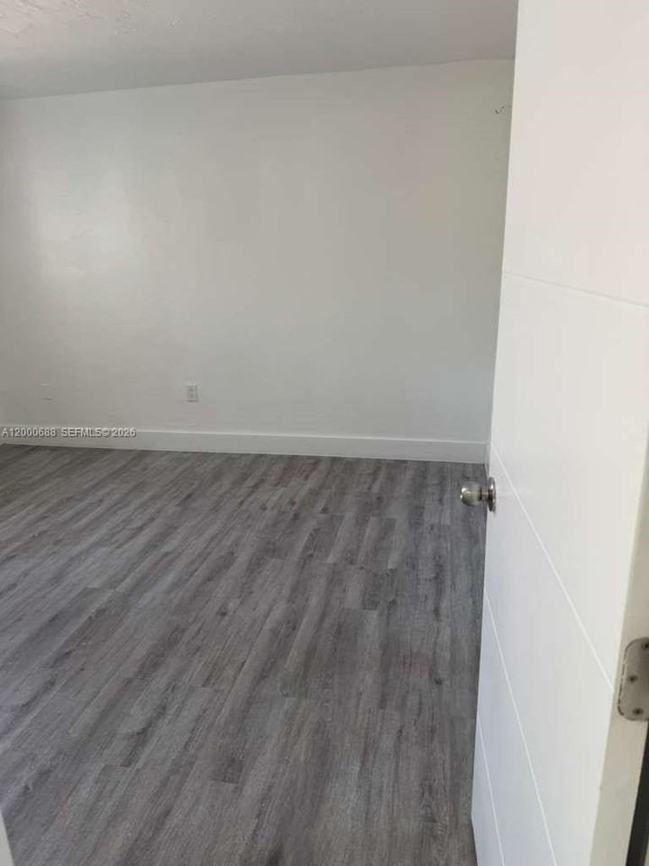 2550 Ne 182nd St #2550 - Photo 5 of 5