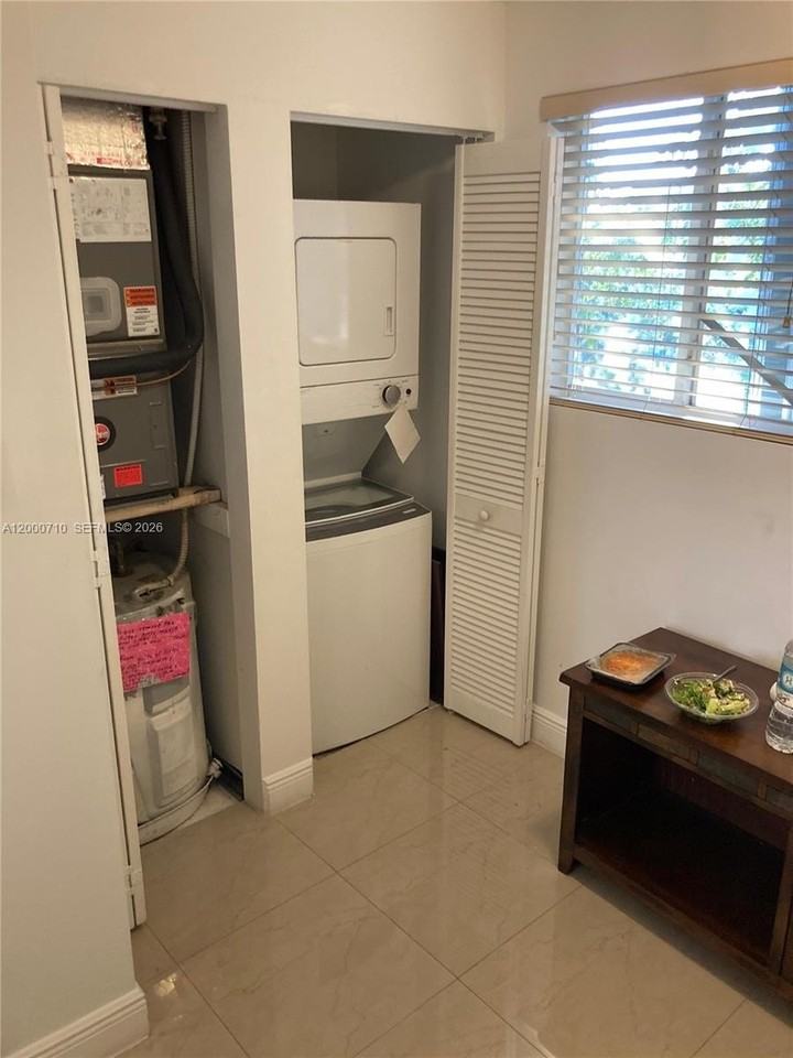 835 Sw 2nd St #205 - Photo 2 of 17