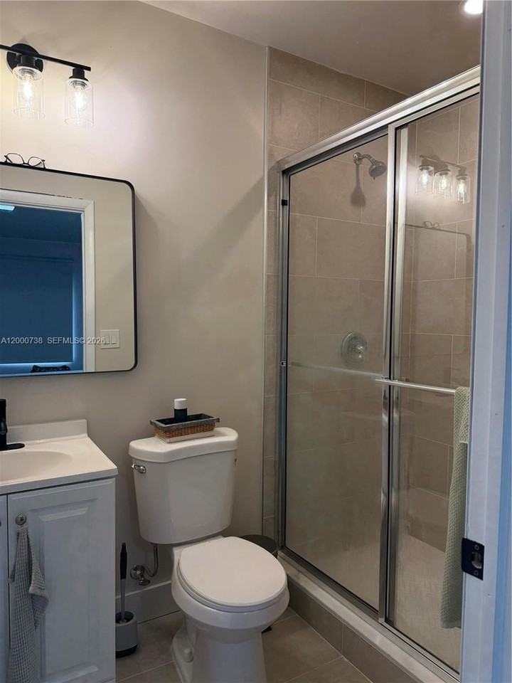 20111 Gulfstream Rd - Photo 7 of 19