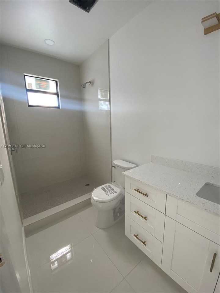 1851 Wilmington St - Photo 7 of 12