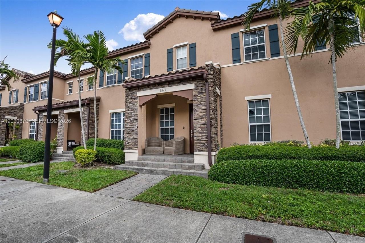 9341 Sw 171st Ave - Photo 3 of 38
