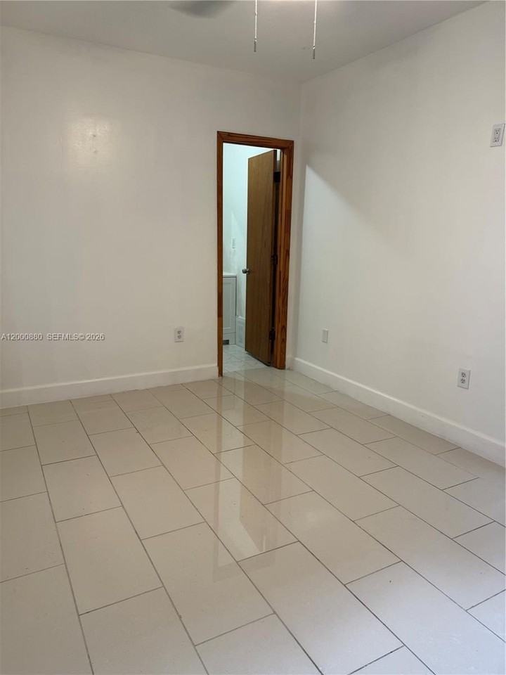 13410 Sw 81st St #2 - Photo 3 of 6